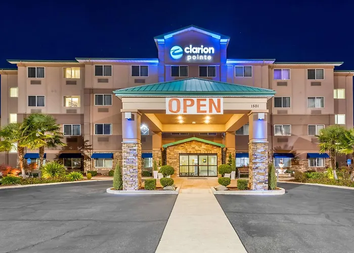 Clarion Pointe Medford